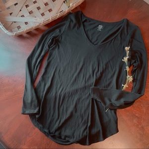 Old Navy | relaxed v-neck